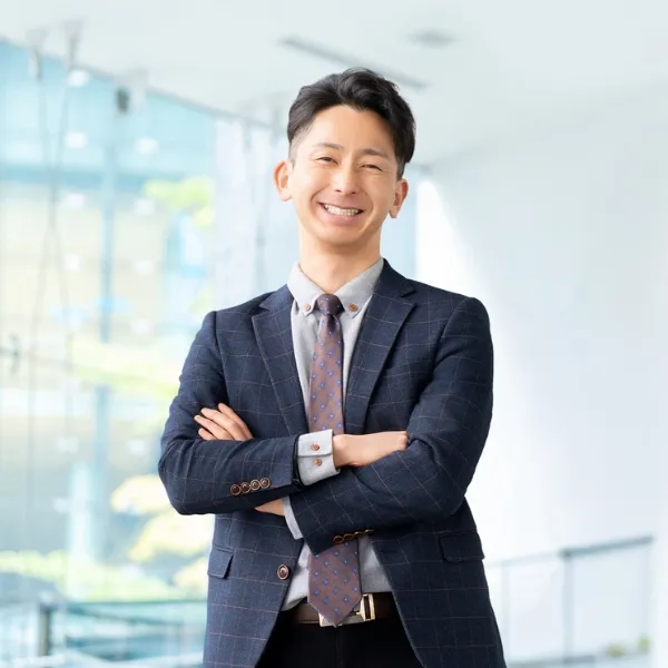 地元事業主の笑顔